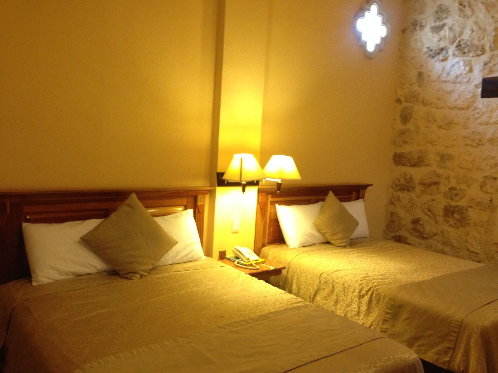 Cancun International Suites Kültér fotó