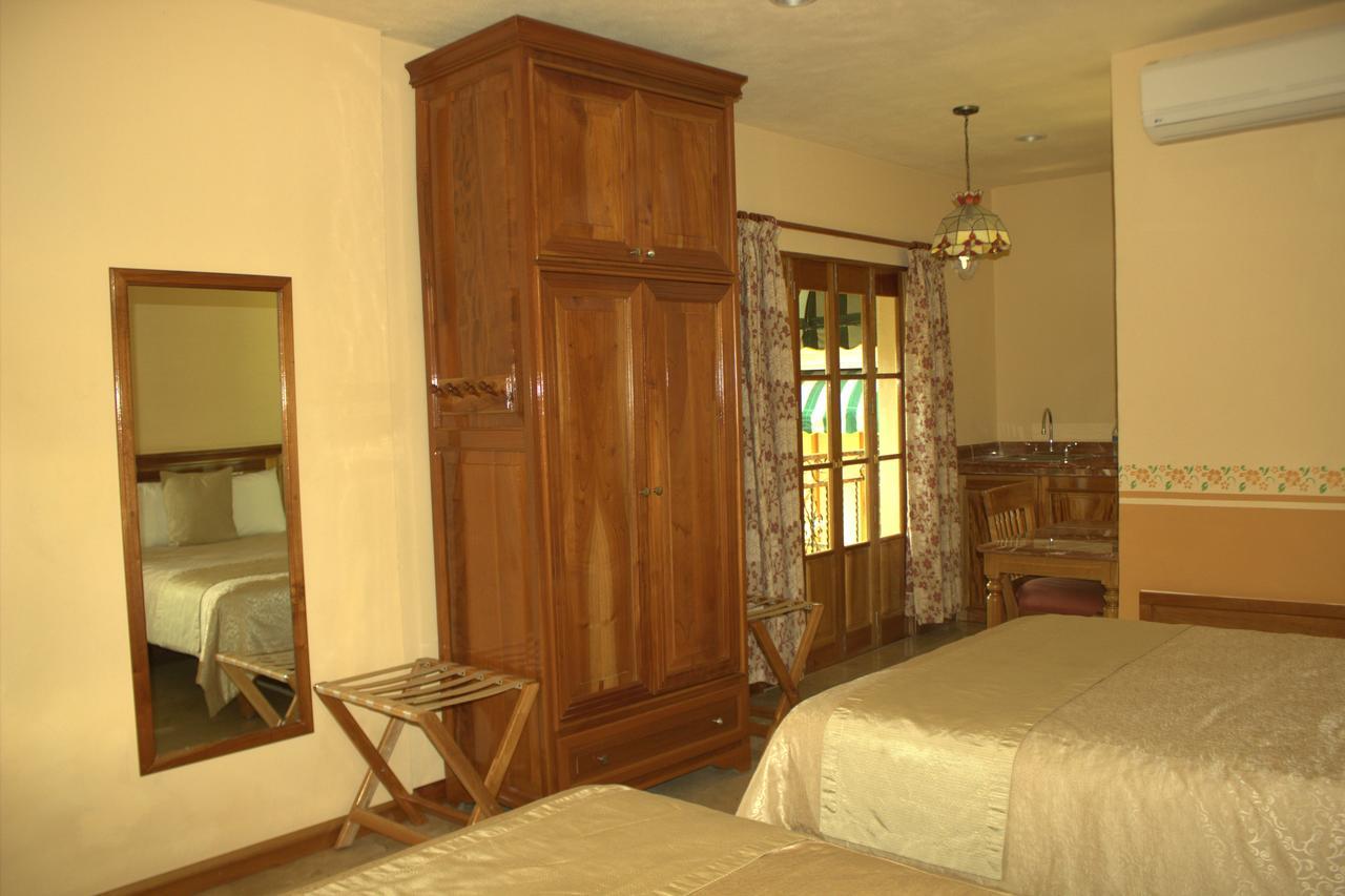 Cancun International Suites Kültér fotó