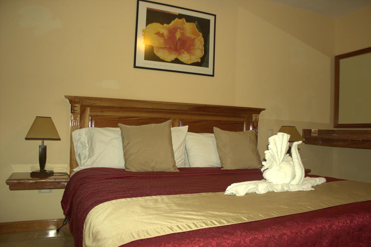 Cancun International Suites Kültér fotó